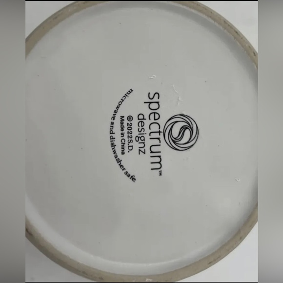 NEW-Spectrum Design 18oz Ceramic I Wag for Kisses Mug By Heather Goldminc - Picture 4 of 5